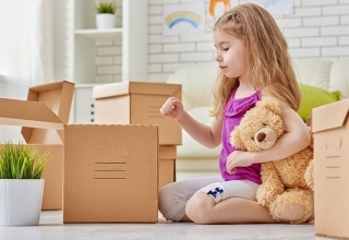 Moving house easily with your children thumbnail